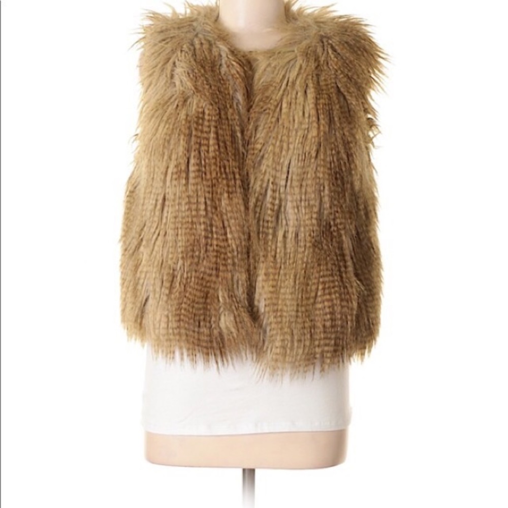 Mods International brown faux fur vest w/ pockets